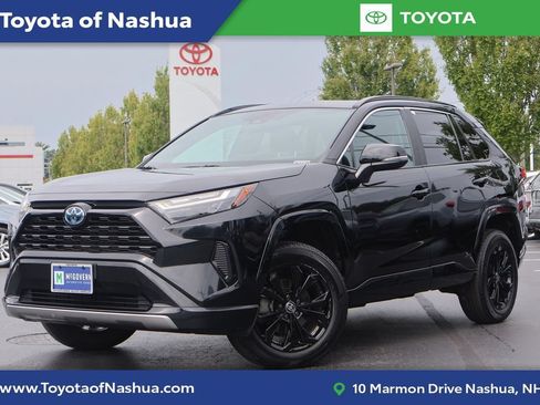 Used 2022 Toyota RAV4 SE w/ Convenience Package AWD/4WD image 1