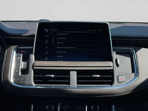 Used 2023 Chevrolet Tahoe Z71 w/ Luxury Package AWD/4WD image 21