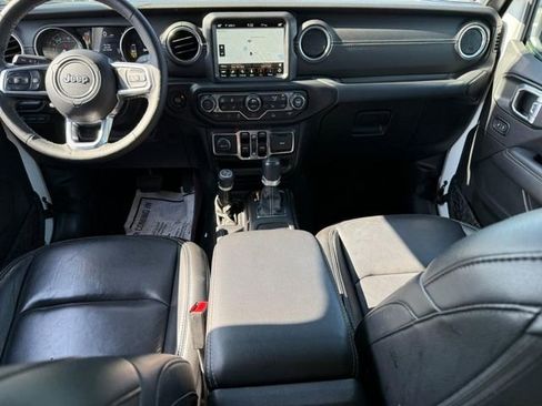 Used 2021 Jeep Wrangler Unlimited Sahara w/ Cold Weather Group AWD/4WD image 11