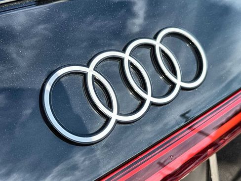 Used 2025 Audi Q5 Premium Plus w/ Premium Plus AWD/4WD image 16