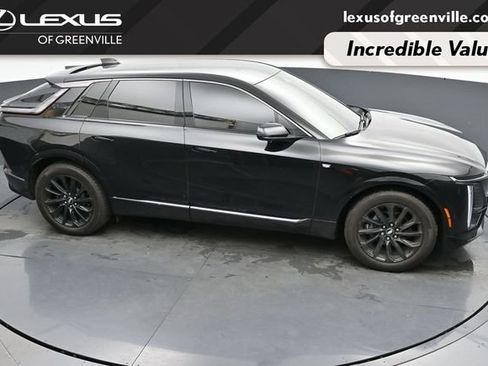 Used 2024 Cadillac Lyriq Sport AWD/4WD image 19