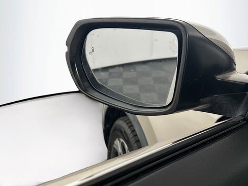 Used 2018 Honda CR-V EX image 16