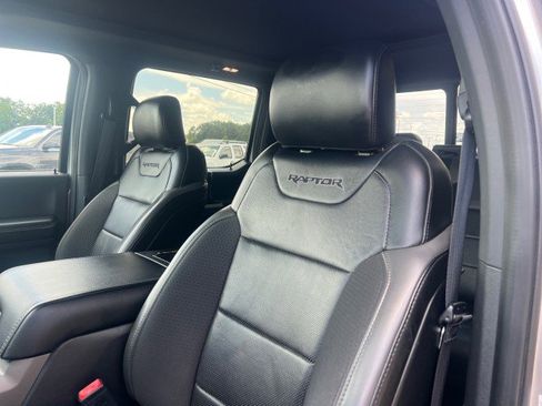 Used 2019 Ford F150 Raptor w/ Equipment Group 802A Luxury image 19