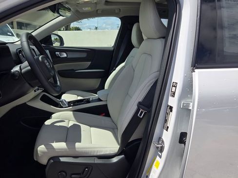 New 2026 Volvo XC40 B5 Plus w/ Protection Package Premier image 13