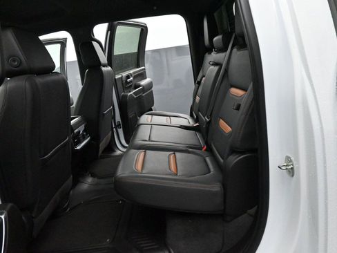 Used 2022 GMC Sierra 2500 AT4 w/ AT4 Preferred Package image 29