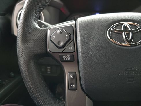 Used 2020 Toyota Tacoma 2WD Double Cab image 20