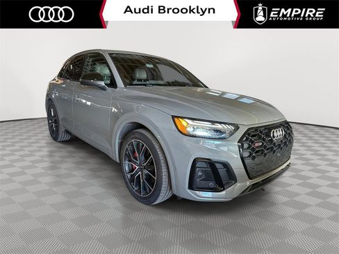 Used 2022 Audi SQ5 Prestige w/ Prestige Package image 1