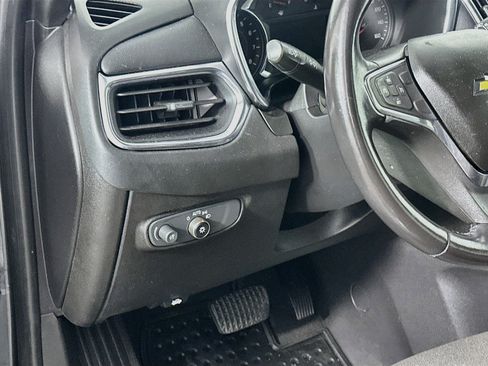 Used 2019 Chevrolet Equinox LT w/ Sun & Navigation Package FWD image 17