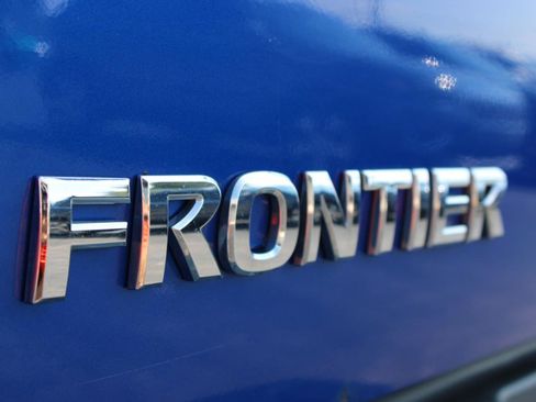 Used 2015 Nissan Frontier PRO-4X AWD/4WD image 7