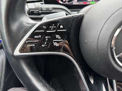 Used 2025 Mercedes-Benz GLE 450e 4MATIC w/ Winter Package image 19