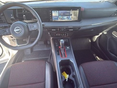 New 2025 Nissan Kicks SR image 26