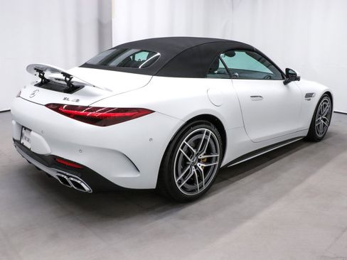 Used 2023 Mercedes-Benz SL 63 AMG 4MATIC image 12