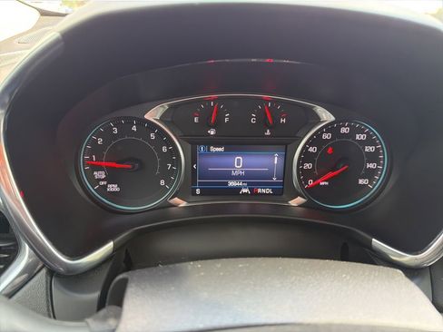 Used 2020 Chevrolet Equinox LT FWD image 7