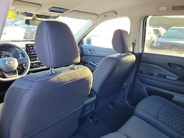 New 2026 Nissan Pathfinder SV w/ Cargo Package FWD image 11