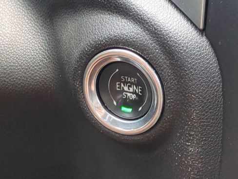 Used 2020 Chevrolet Silverado 2500 LTZ AWD/4WD image 34