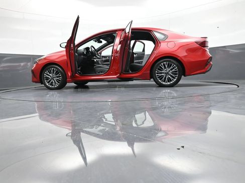 Certified 2024 Kia Forte GT-Line w/ GT-Line Premium Package FWD image 47