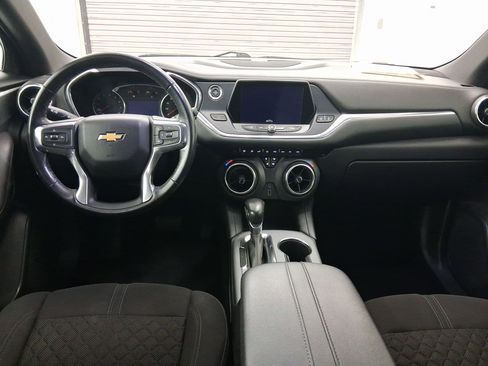 Used 2019 Chevrolet Blazer LT image 13
