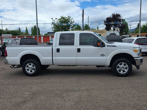 Used 2013 Ford F250 XLT AWD/4WD image 9