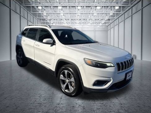 Used 2019 Jeep Cherokee Limited AWD/4WD image 5