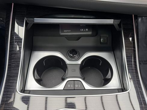 New 2026 BMW X7 xDrive40i w/ Executive Package image 18