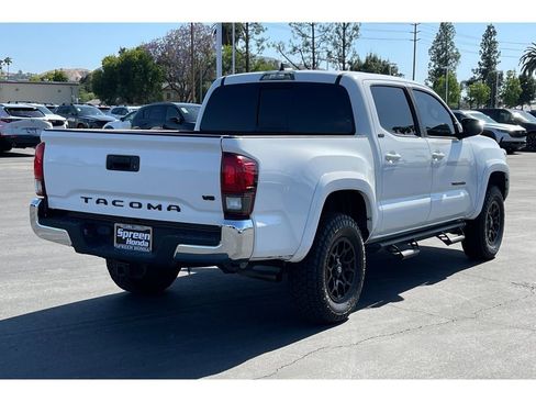 Used 2022 Toyota Tacoma SR5 RWD image 6