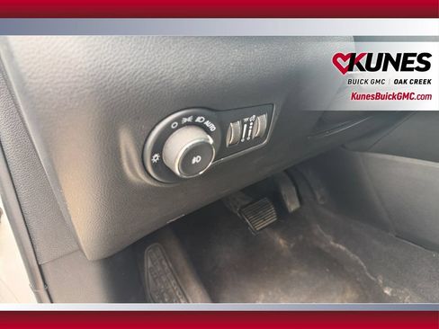 Used 2025 Jeep Compass Limited AWD/4WD image 19