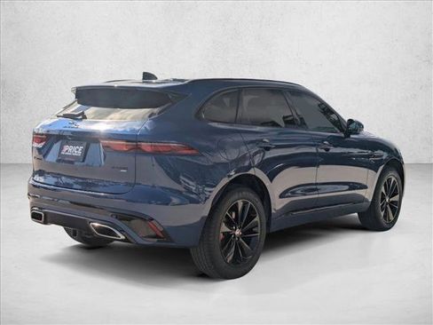 Used 2022 Jaguar F-PACE R-Dynamic S image 5