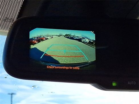 Used 2018 Toyota C-HR XLE image 17