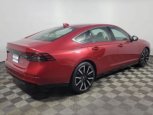 Certified 2023 Honda Accord Touring image 4