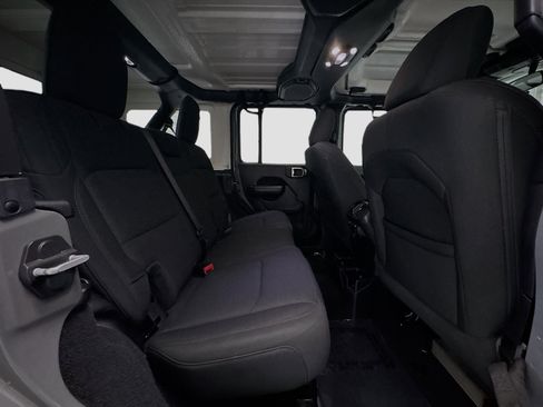 Used 2020 Jeep Wrangler Unlimited Sport S AWD/4WD image 17