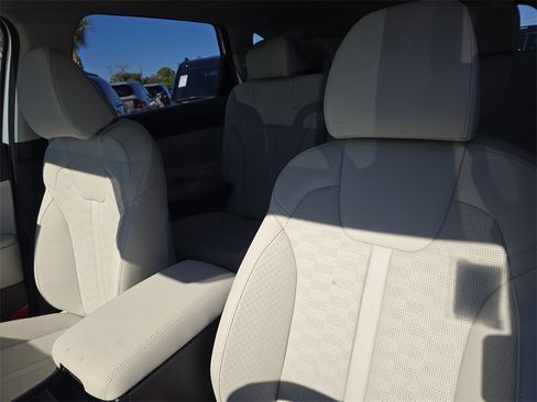 New 2026 Kia Sorento EX image 24