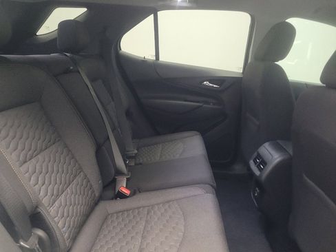 Used 2021 Chevrolet Equinox LT image 19