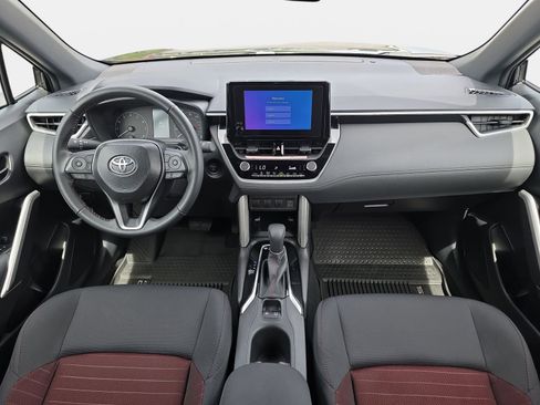 Used 2025 Toyota Corolla Cross AWD Hybrid image 9