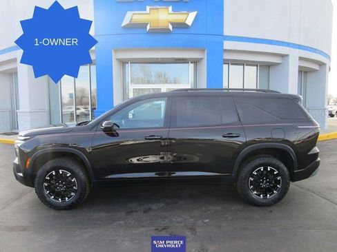 Certified 2024 Chevrolet Traverse Z71 w/ Enhanced Driving Package image 1