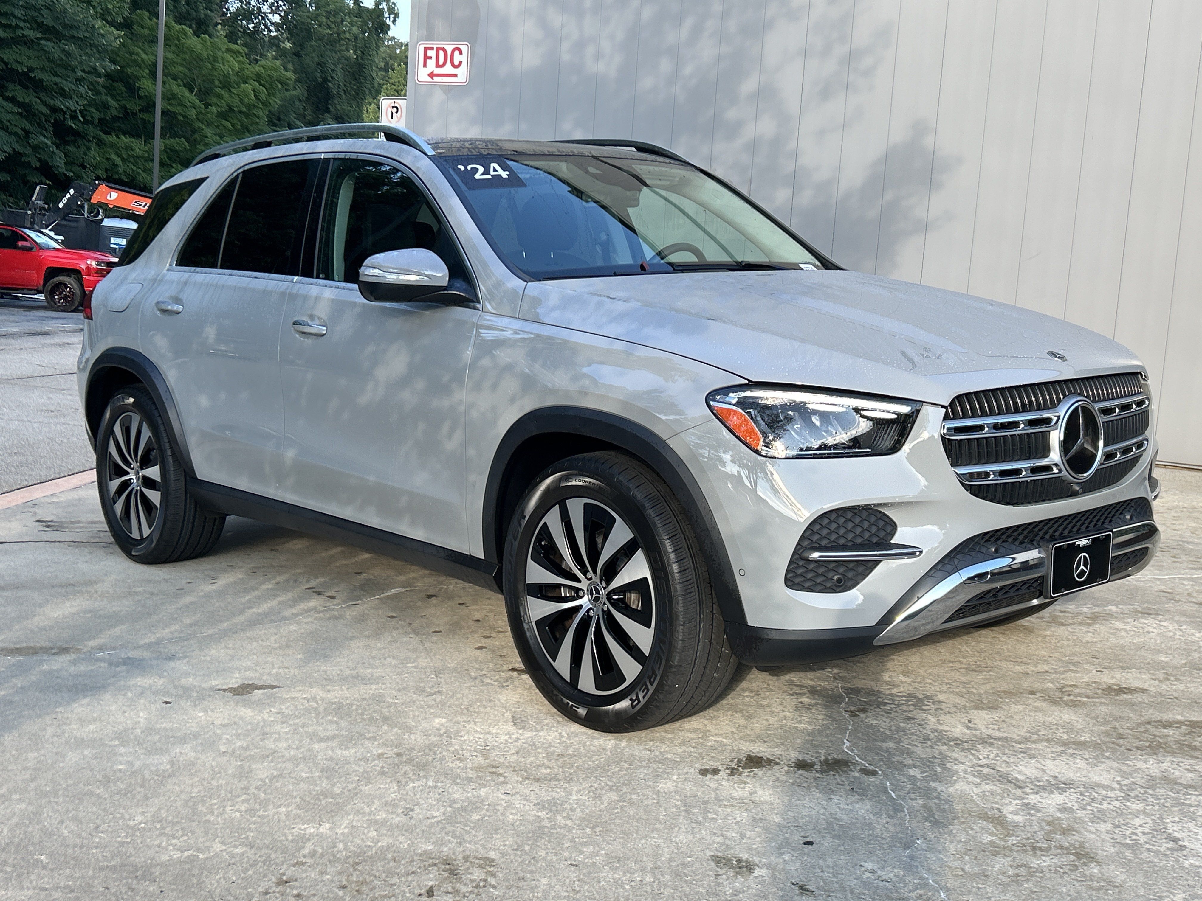 Certified 2024 Mercedes-Benz GLE 350 4MATIC image 4