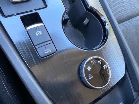 New 2026 Nissan Rogue SV AWD/4WD image 18