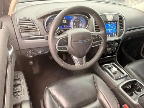 Used 2023 Chrysler 300 Touring L w/ Popular Equipment Group AWD/4WD image 18