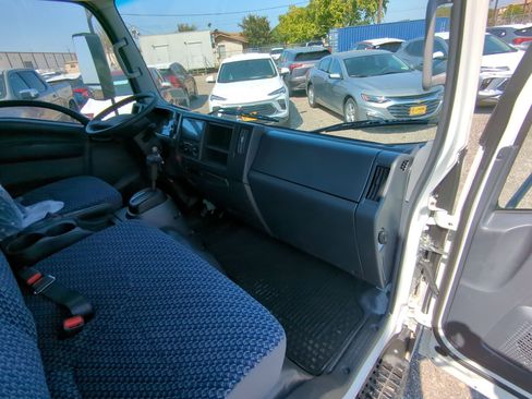 New 2024 Chevrolet Low Cab Forward image 14