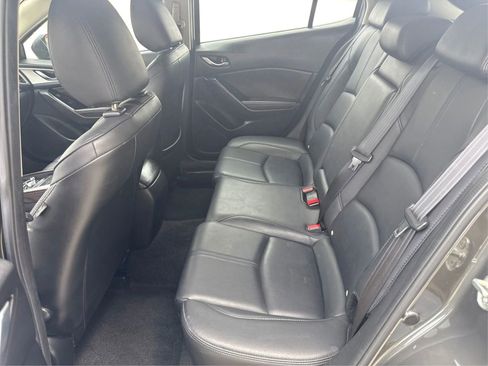 Used 2017 MAZDA MAZDA3 Touring FWD image 10