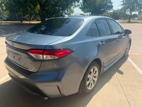 Used 2020 Toyota Corolla LE FWD image 7