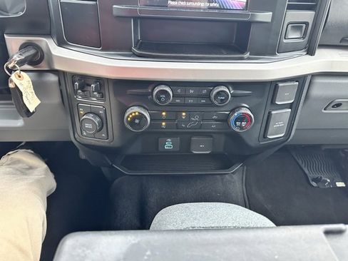 Used 2023 Ford F250 XLT image 11