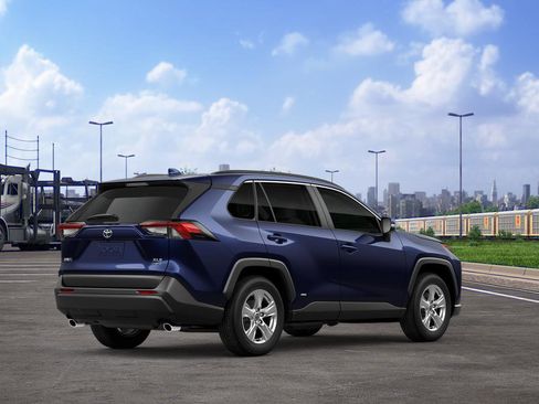 New 2025 Toyota RAV4 XLE image 10