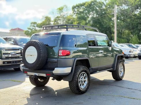 Used 2011 Toyota FJ Cruiser 4WD w/ Convenience Pkg image 8