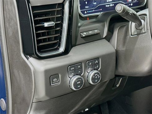 New 2025 GMC Sierra 2500 Denali w/ Denali Reserve Package image 10