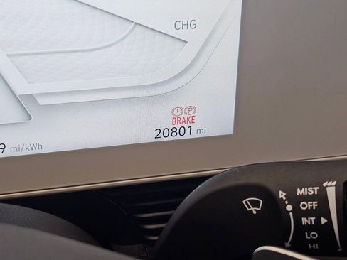 Certified 2024 Hyundai Ioniq 5 SEL image 16