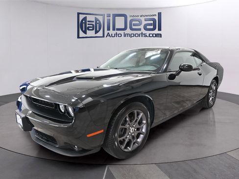 Used 2018 Dodge Challenger GT w/ Driver Convenience Group image 1
