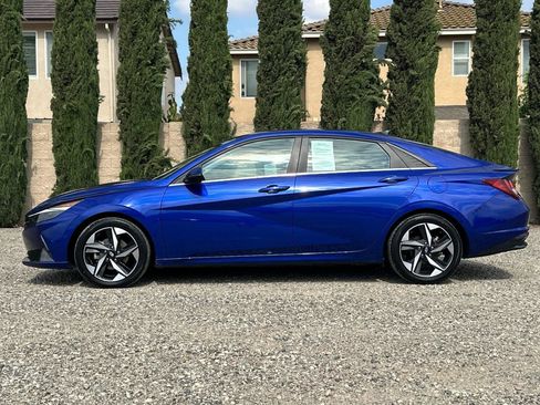 Used 2023 Hyundai Elantra Limited FWD image 6