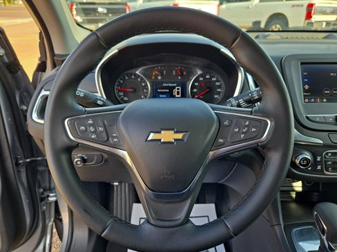 Used 2024 Chevrolet Equinox LT image 25