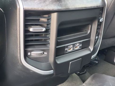 Used 2023 RAM 1500 Big Horn AWD/4WD image 28