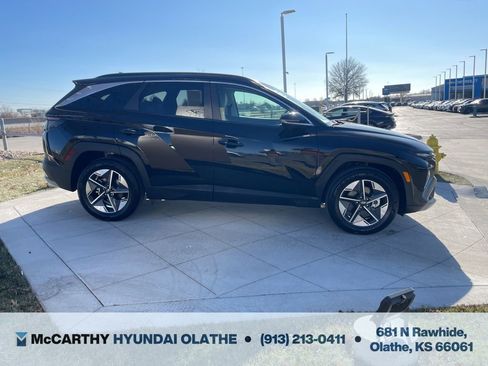 Certified 2025 Hyundai Tucson SEL FWD image 17